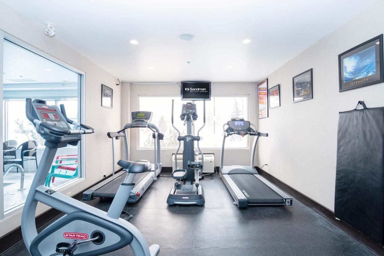 Sandman Hotel & Suites Calgary West Экстерьер фото