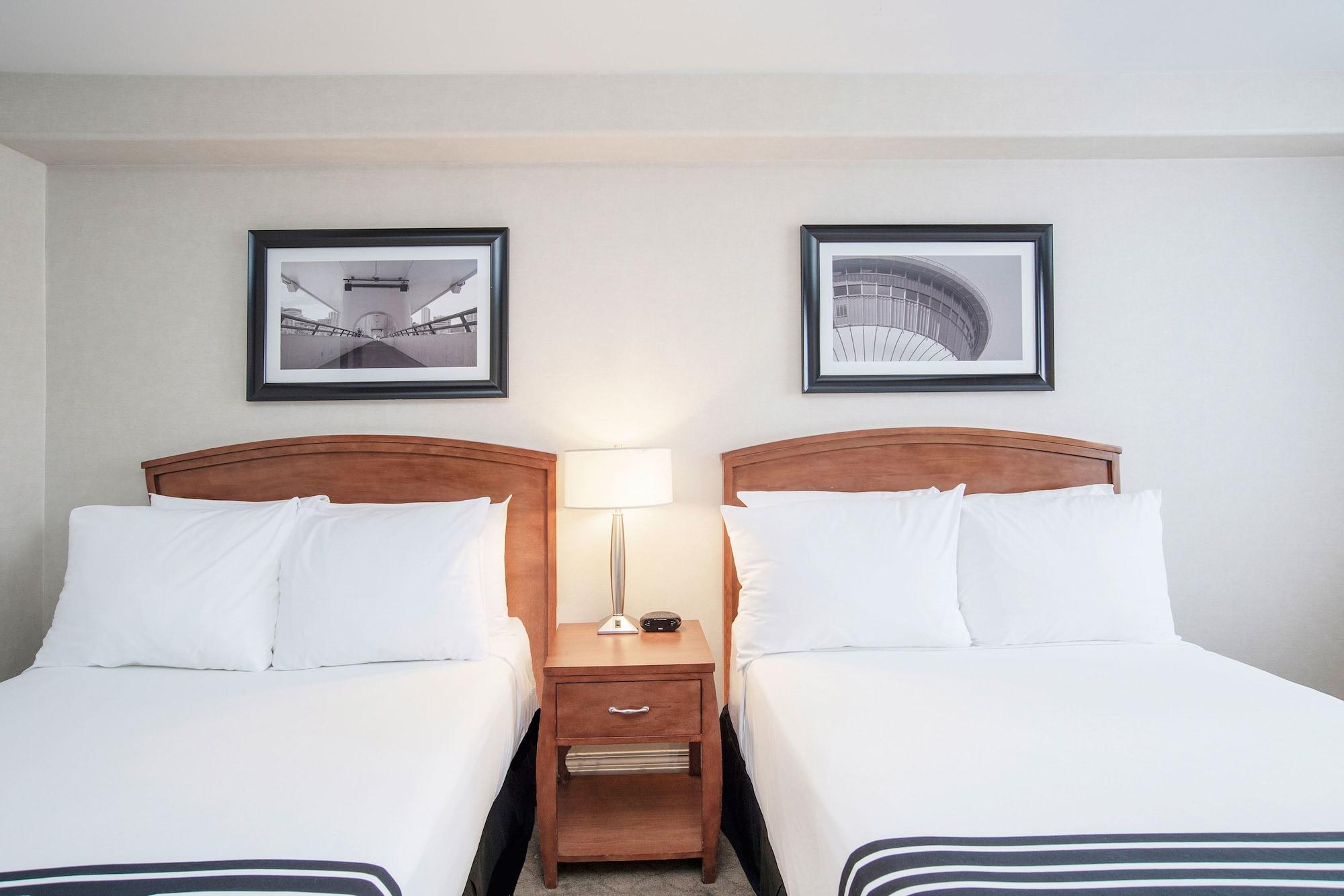 Sandman Hotel & Suites Calgary West Экстерьер фото