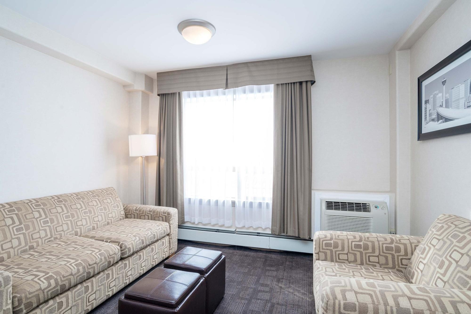 Sandman Hotel & Suites Calgary West Экстерьер фото